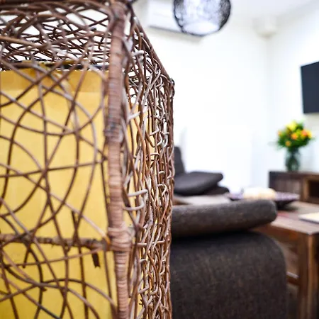 Apartment - Zoo *